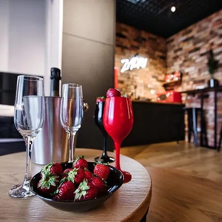 Zadzior4 By Housine Daire