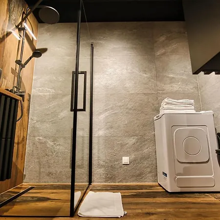 Zadzior4 By Housine Zator