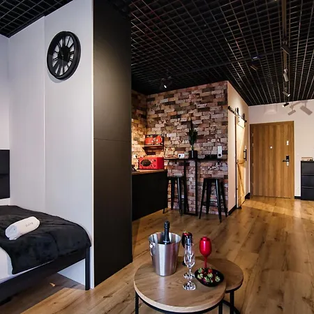 Zadzior4 By Housine *