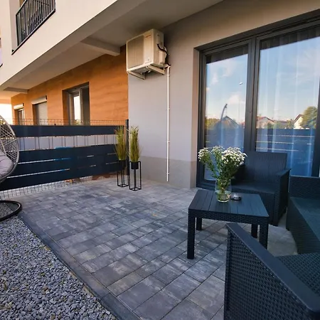 Zadzior4 By Housine Daire Zator