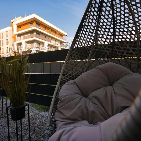 Zadzior4 By Housine Daire Zator